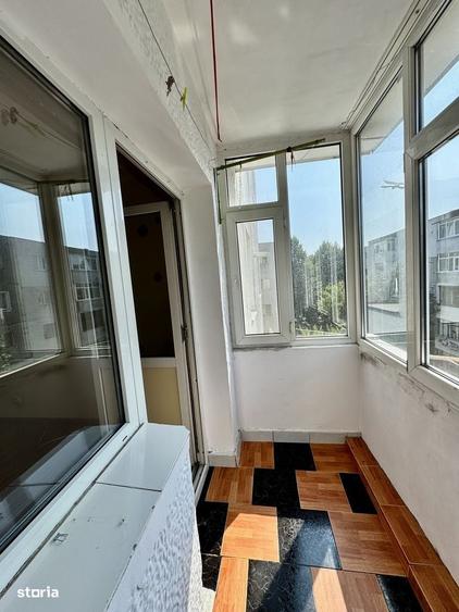 Apartament cu 2 camere decomandat în Narcisa