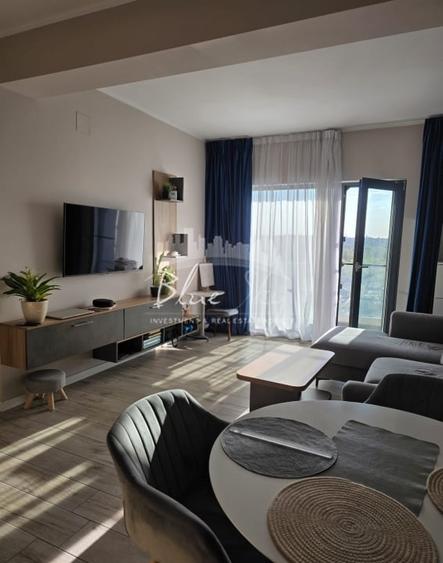 Apartament cu 3 camere decomandat, mobilat în Delfinariu