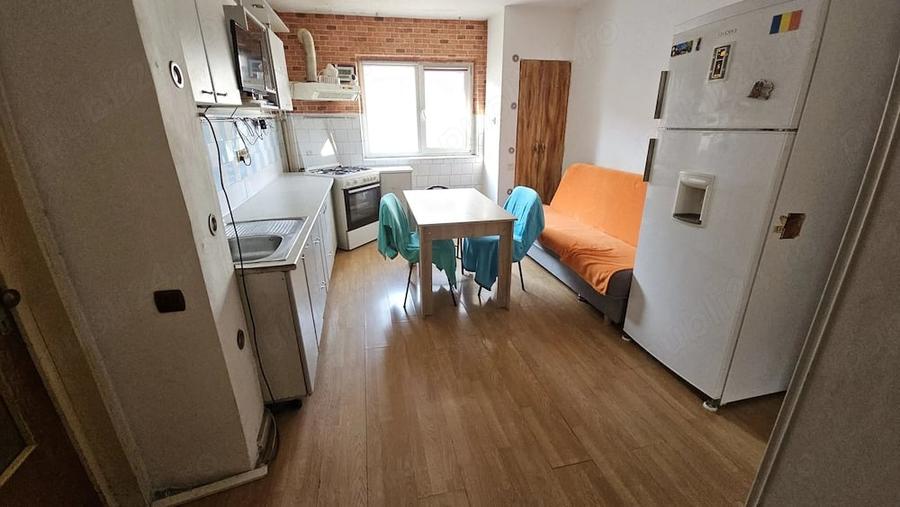 Apartament cu 2 camere decomandat în Vitan