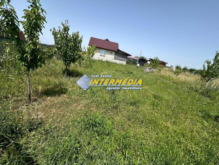 Casă individuală cu 1 camere cu Teren 425 Mp în Oarda