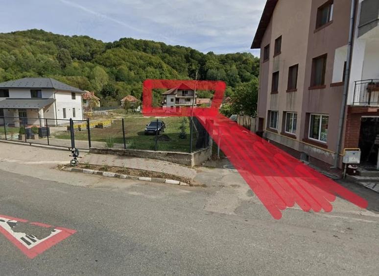 Constructie P+1 cu 6 incaperi 2 bai si teren - 3.329 mp Baile Olane?ti - 1