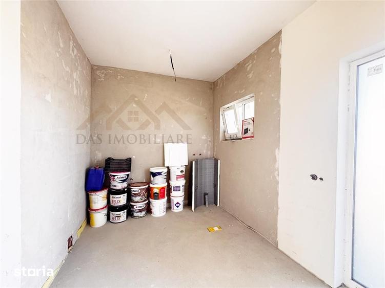 Casă cu 6 camere cu Teren 460 Mp în Recea