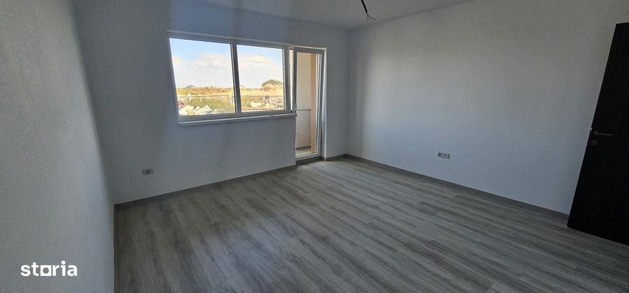 Apartament cu 2 camere decomandat în Sânpetru