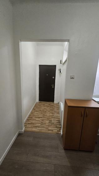Apartament cu 2 camere nedecomandat în Dumbrăvești