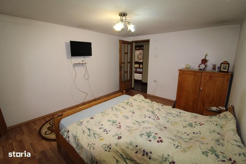 Casă cu 3 camere în Toplița