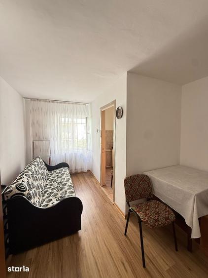 Garsoniera la etajul 1, izolata, mobilata si utilata, Piata Sud - 2