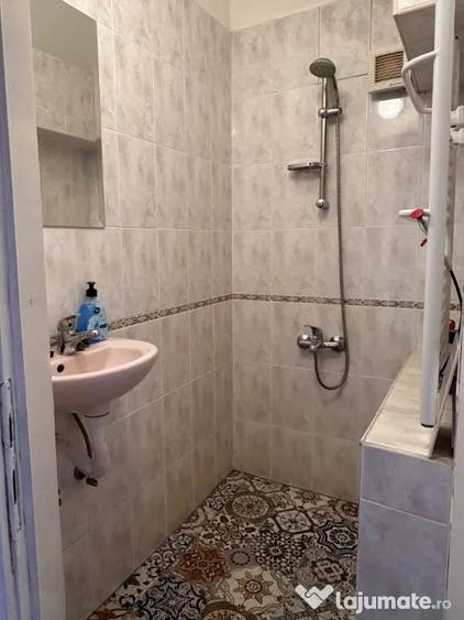 Apartament cu 3 camere decomandat în Odobescu