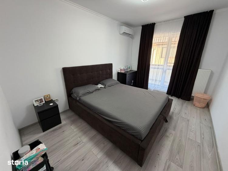 Apartament cu 3 camere decomandat în Dobroești