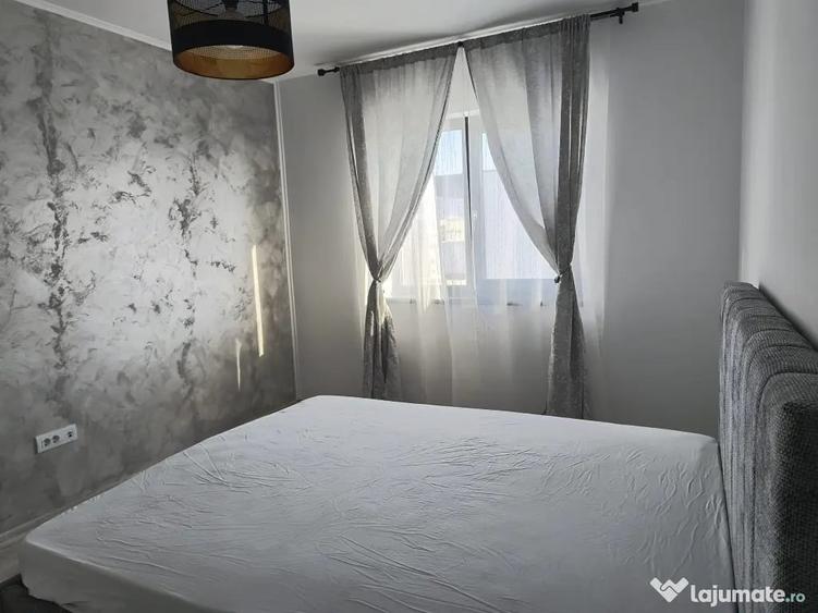 Apartament cu 2 camere decomandat în Cristian