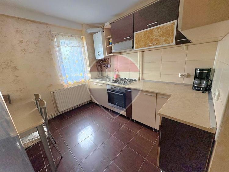 Apartament cu 2 camere decomandat, mobilat în Gemenii