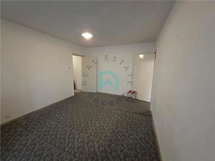 Apartament cu 4 camere în Centrul Civic