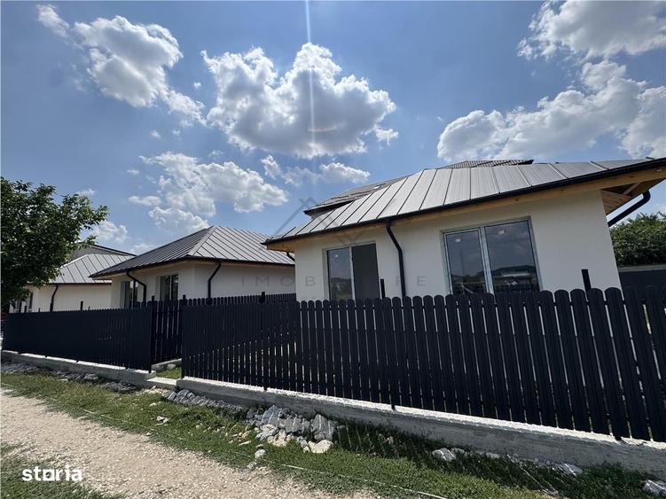 Casă cu 3 camere în Domnești
