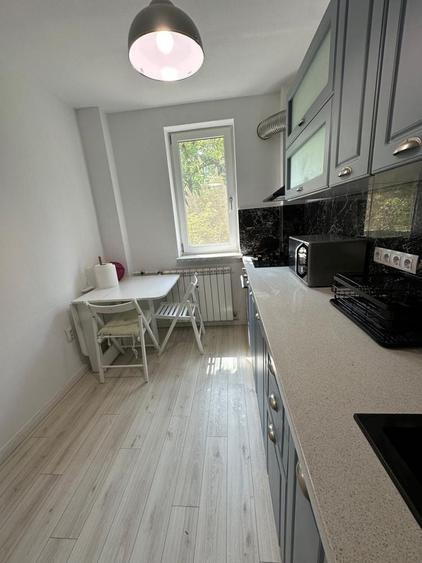 Apartament cu 2 camere semidecomandat în Calea București