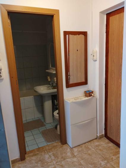 Apartament cu 2 camere decomandat în Berceni