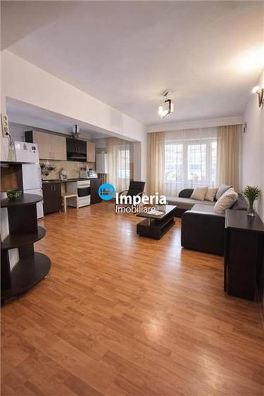 Apartament cu 3 camere decomandat în Dacia