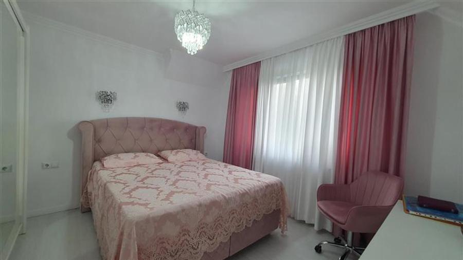 Casă individuală cu 4 camere cu Canalizare în Burdujeni
