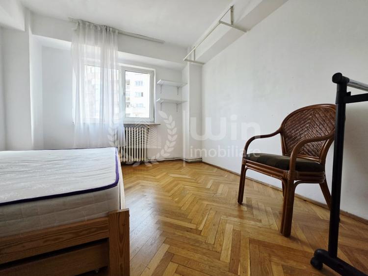 Apartament cu 4 camere decomandat, mobilat în Central