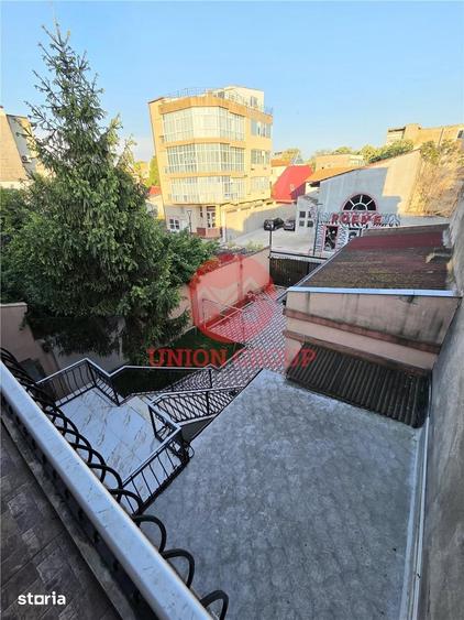 Casă cu 5 camere cu Teren 201 Mp în Central