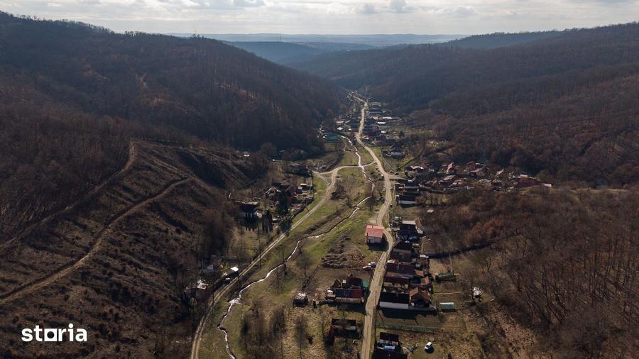 Casă cu 2 camere cu Teren 284 Mp în Central