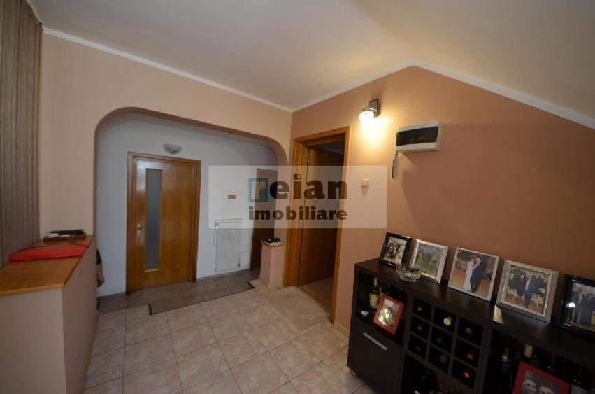 Casă cu 6 camere cu Canalizare în Aviației