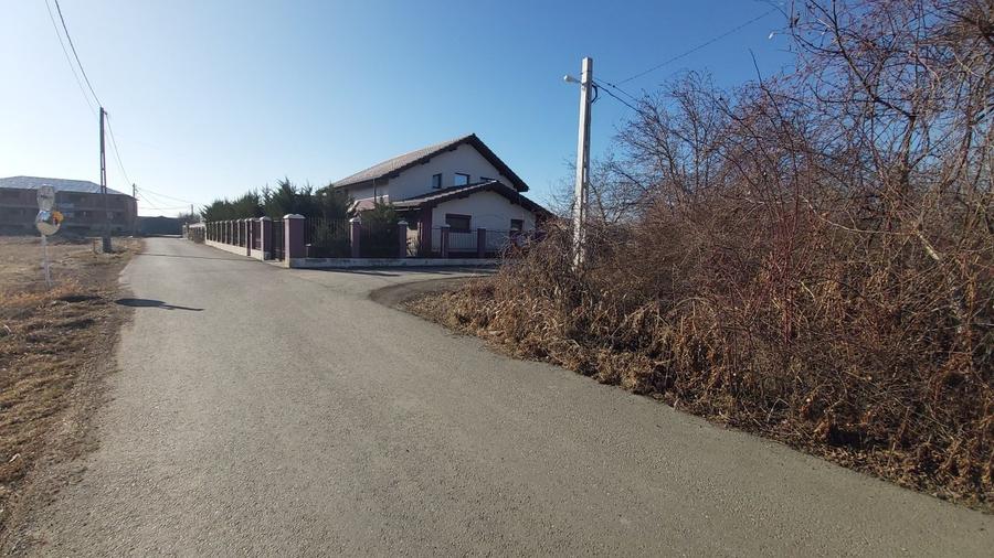 Teren Construcții extravilan de 1500 mp, în Nord-Vest