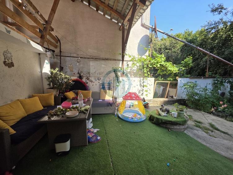 Casă individuală cu 4 camere cu Canalizare în Aurel Vlaicu