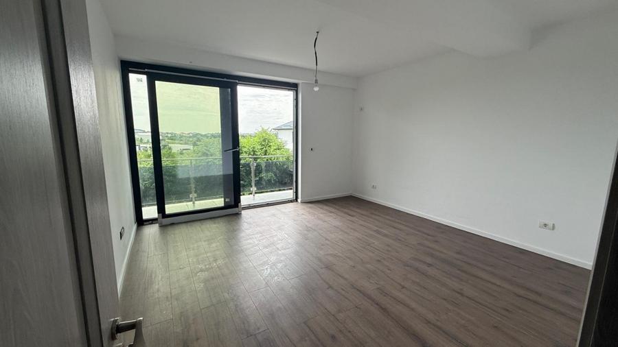 Duplex cu 5 camere cu Teren 256 Mp în Corbeanca