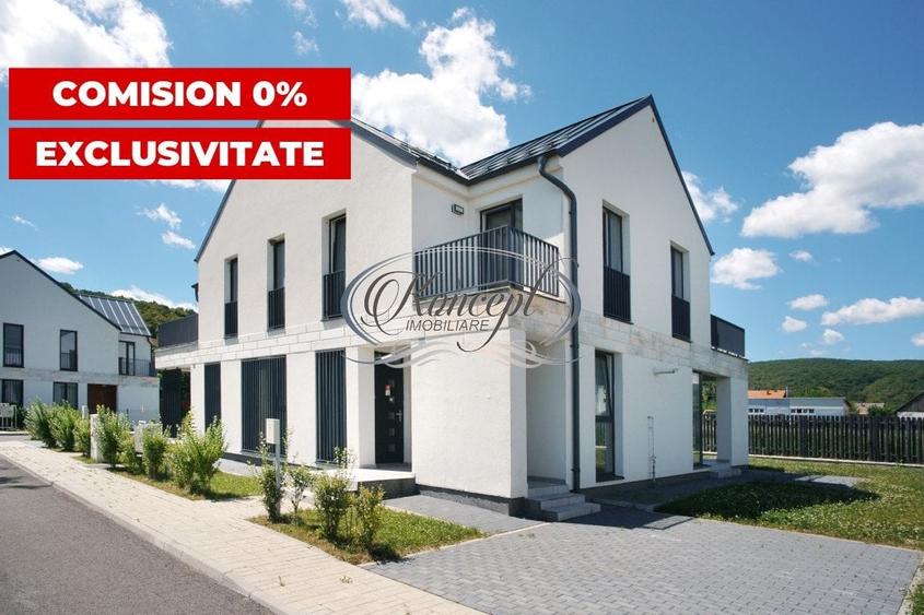 Duplex cu 4 camere cu Canalizare în Gilău