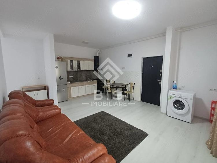 Apartament cu 3 camere semidecomandat în Nord