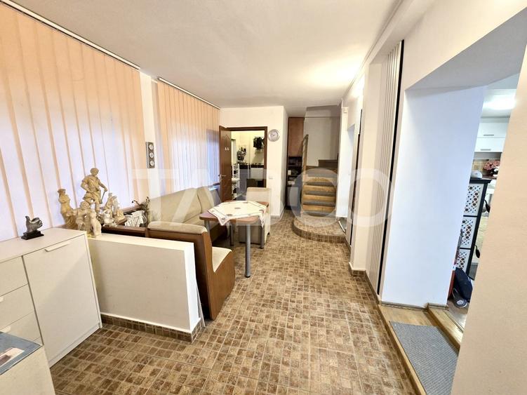 Casă individuală cu 3 camere cu Canalizare în Gruia