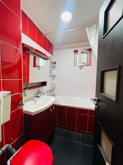 Apartament cu 2 camere semidecomandat, mobilat în Drumul Taberei