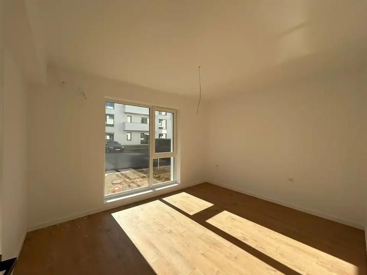 Apartament cu 2 camere decomandat în Tunari