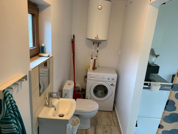 Casă individuală cu 3 camere cu Teren 3161 Mp în Periș
