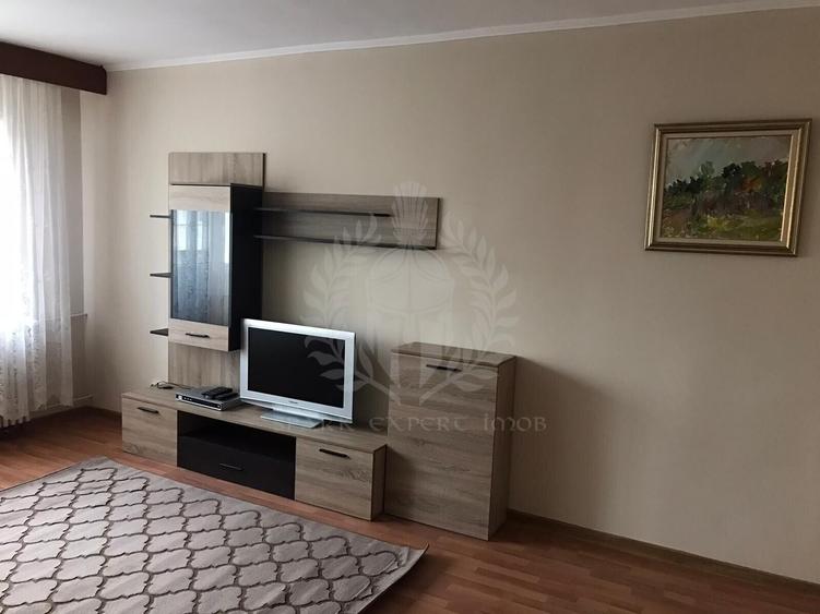 APARTAMENT 3 CAMERE // DECOMANDAT // ZONA PARC MIHAI VITEAZUL - 1