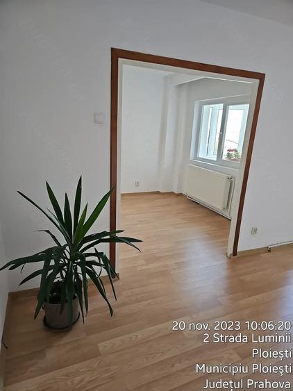 Apartament cu 4 camere decomandat, mobilat în Ultracentral