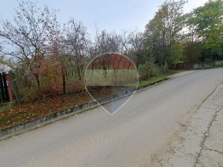Teren Construcții intravilan de 3500 mp, în Vărbilău