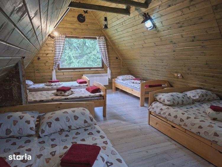Casă cu 2 camere cu Teren 1500 Mp în Lunca