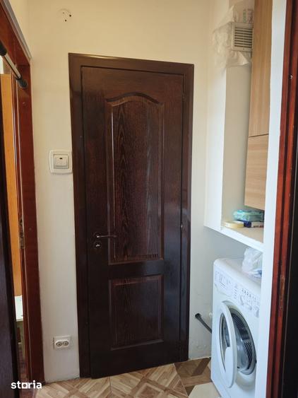 Apartament cu 3 camere semidecomandat în Drumul Taberei