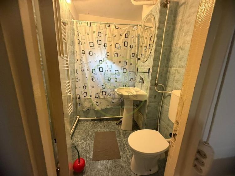 Apartament cu 2 camere semidecomandat, mobilat în Lăpuș