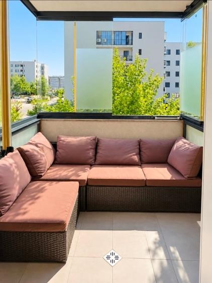 Apartament cu 3 camere, mobilat în Băneasa