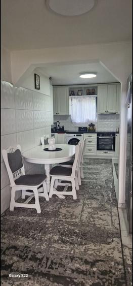 Casă cu 2 camere în Boroaia