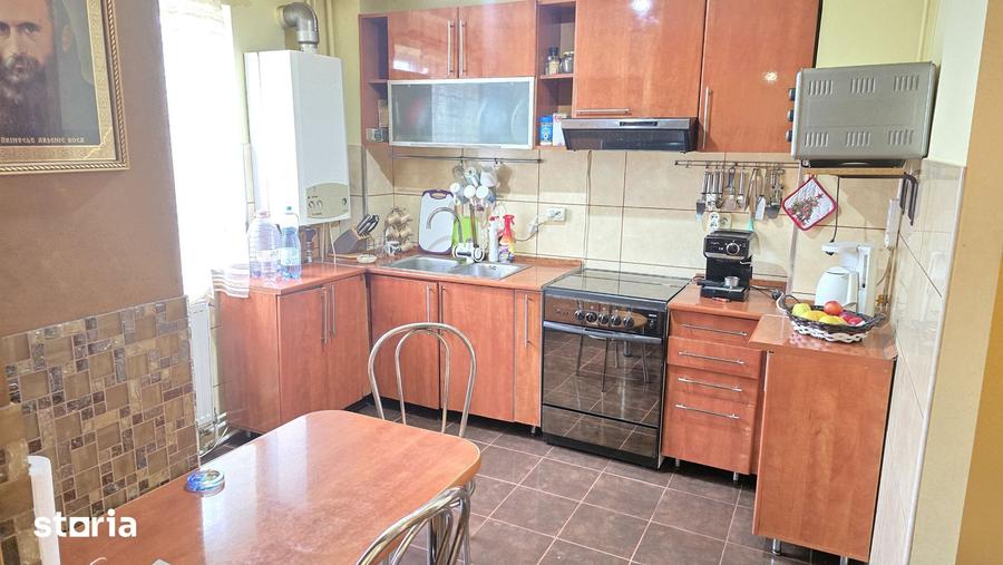 Apartament cu 4 camere în Central
