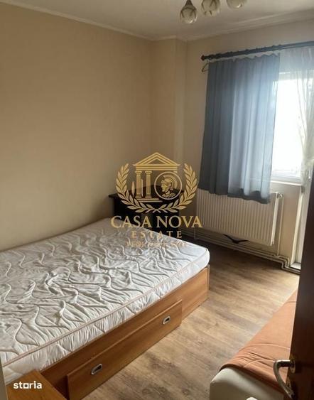 Apartament cu 3 camere decomandat în Aurel Vlaicu