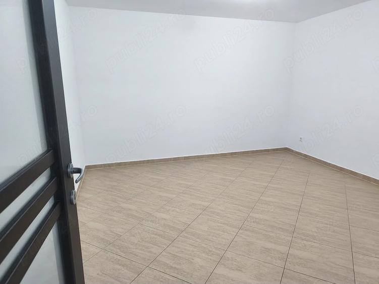 Spațiu comercial, de 37 mp, în Central