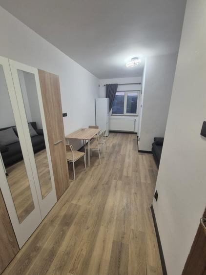 Garsonieră decomandată în Dezmir