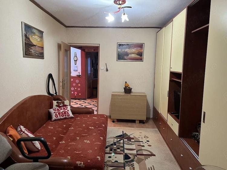 Apartament cu 3 camere decomandat, mobilat în Mărăști