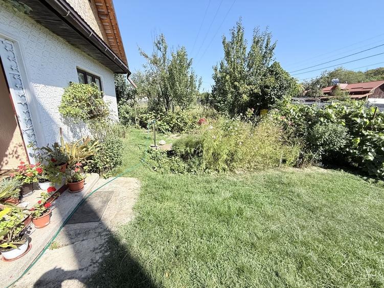 Casă cu 3 camere cu Canalizare în Brebu Megieșesc
