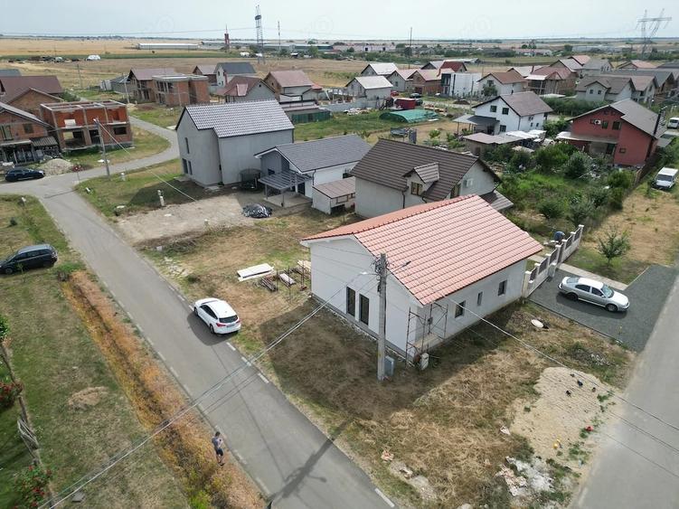 Casă cu Teren 344 Mp în Fântânele
