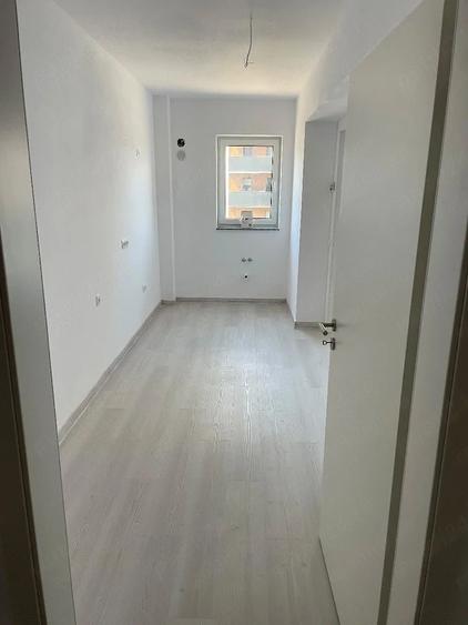 Garsonieră decomandată în Noua