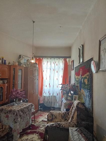 Casă cu 1 camere cu Teren 47 Mp în Central